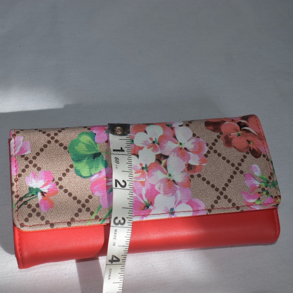AR New York Floral Print Wallet Red with Removable Wristlet Strap - Picture 12 of 12
